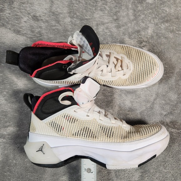 Nike Air Jordan XXXVII Grade School Basketball Shoes Size 7Y White